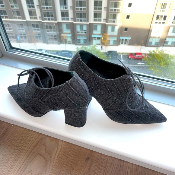 Chanel Oxford Pointed Heels 36.5 EU - Picture 5 of 5